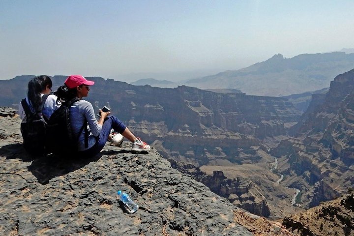 Jabl Shams and Nizwa culture and themes tours - Image 4