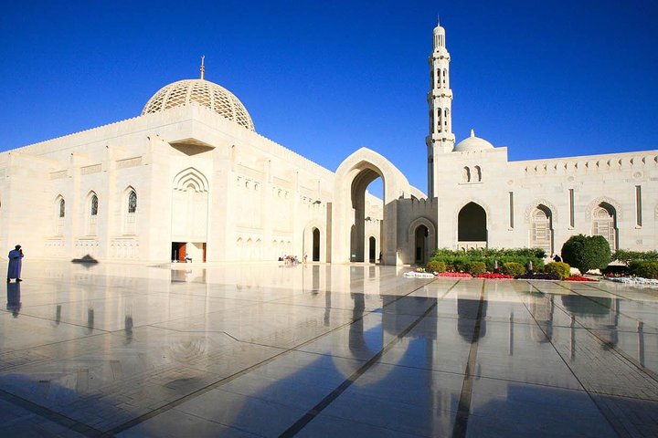 Muscat City Tour frensh or Italien Guide - Image 3