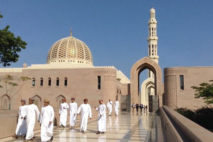 Muscat City (Whole Day Tour) - Image 5