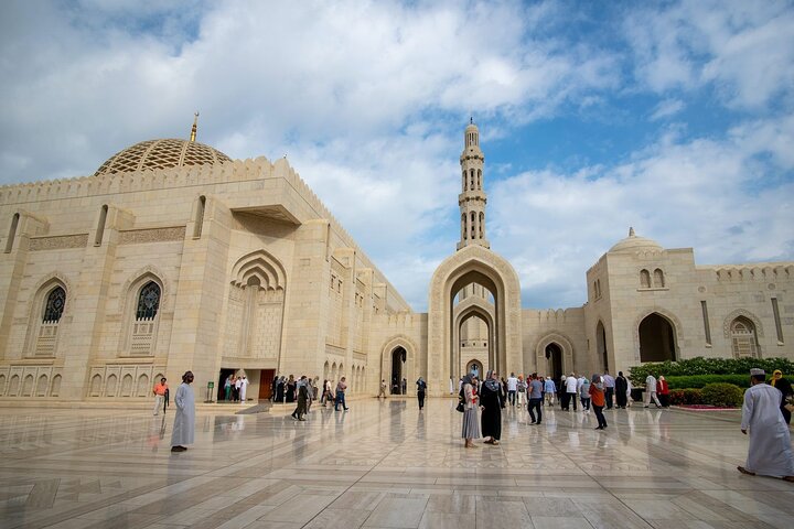 Muscat Half Day City Tour with visit to Sultan Qaboos Grand Mosque - Image 2