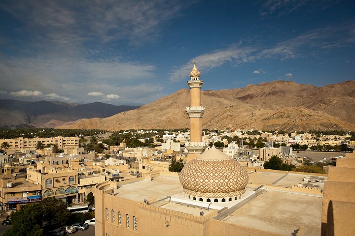 Nizwa & Al Hamra Guided Tour with Hotel Pickup and Drop-Off - Image 1