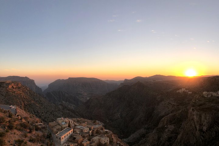 Nizwa and Green Mountain Full day tour - Image 1