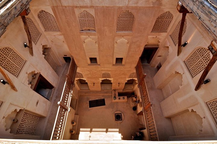 Nizwa , Bahla and Jabrin fort (tours and sightseeing) - Image 2