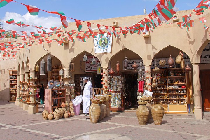 Nizwa & Bahla Forts, Jabreen Castle - Historical Tour from Muscat - Image 5