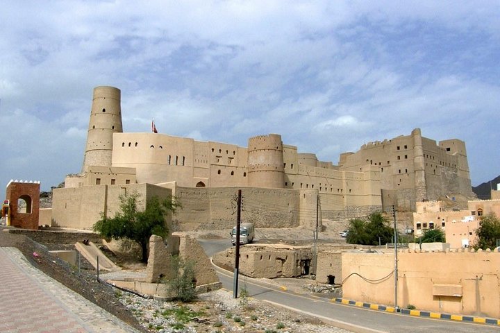 Nizwa Bahla & Jabrin Fort(Muscat tours):Oman Shore excursions - Image 2