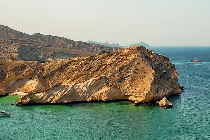 Omani dhow:Coastal and Sunset Cruise - Image 3