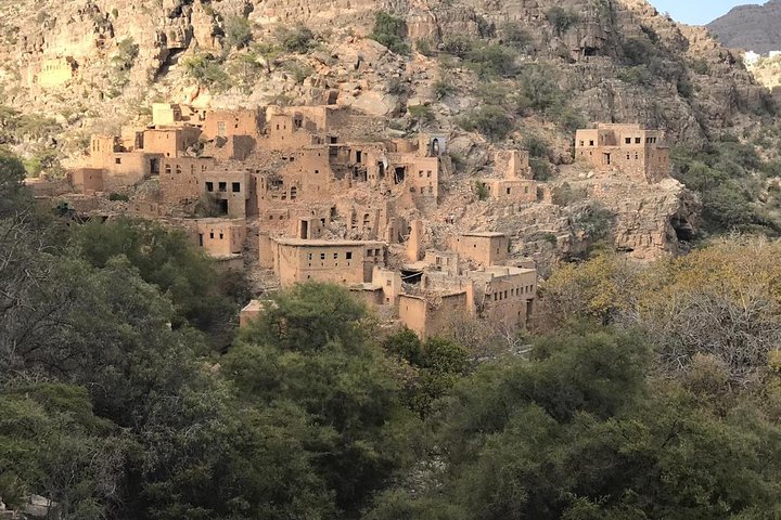 Private Day Trip to Nizwa & Jabal Akhdar (Green Mountain) price Up To 5 Persons - Image 1