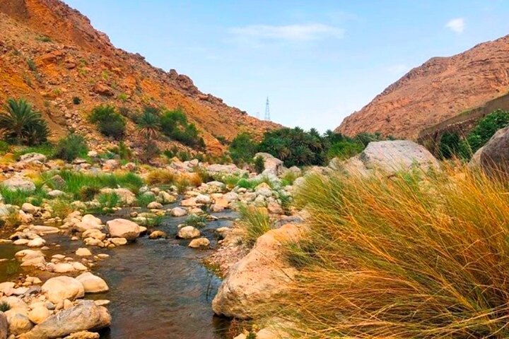 Private Day Trip to Wadi Hawir Hiking & Swimming  - Image 3