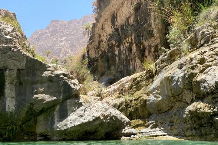 Private Day Trip to Wadi Tiwi (Wadi Mibam) & Bimmah Sinkhole - Image 5