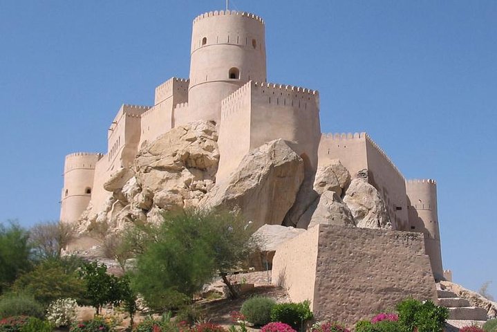 Private Fascinating Fort Tour from Muscat - Image 1