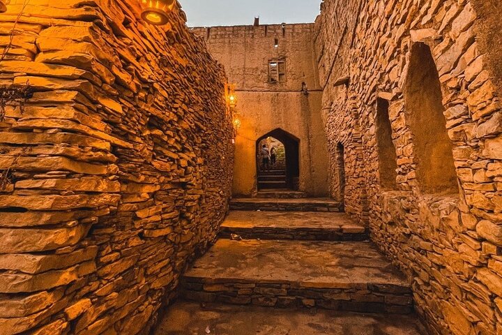 Private Full Day Historical Trip in Oman - Image 1