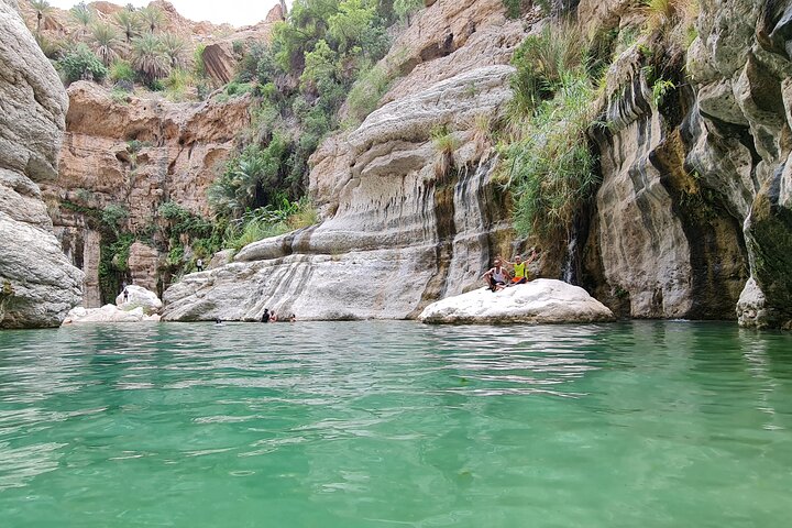 Private Full-Day Wadi Tiwi and Bimmah Sinkhole Tour from Muscat - Image 3