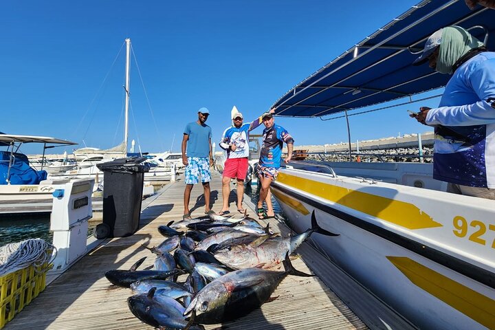 Private Game Fishing in Muscat - Image 1