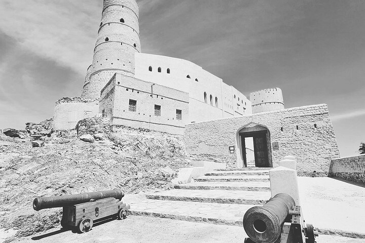 Private Historical Tour - Nizwa Fort - Nizwa Souq - Bahla Fort - Jabreen Castle - Image 3