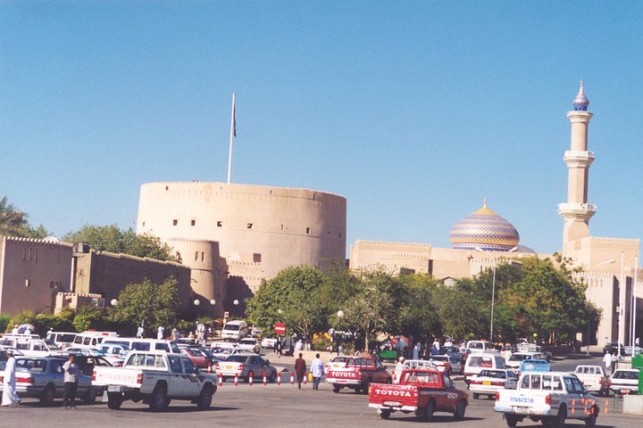 Private Inspiring Interior Tour of Nizwa Souq and Fort, Bahla Fort and Jabrin Fort - Image 2