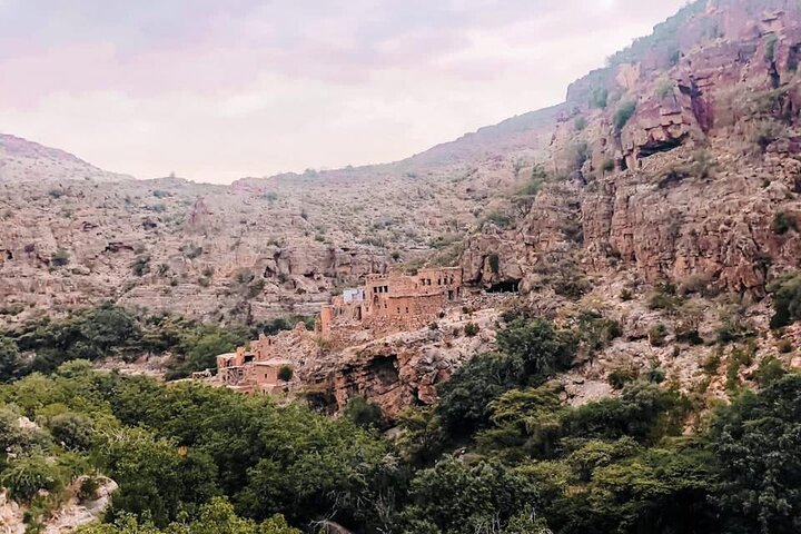 Private Oman Full Day Guided Sightseeing Tour - Image 2