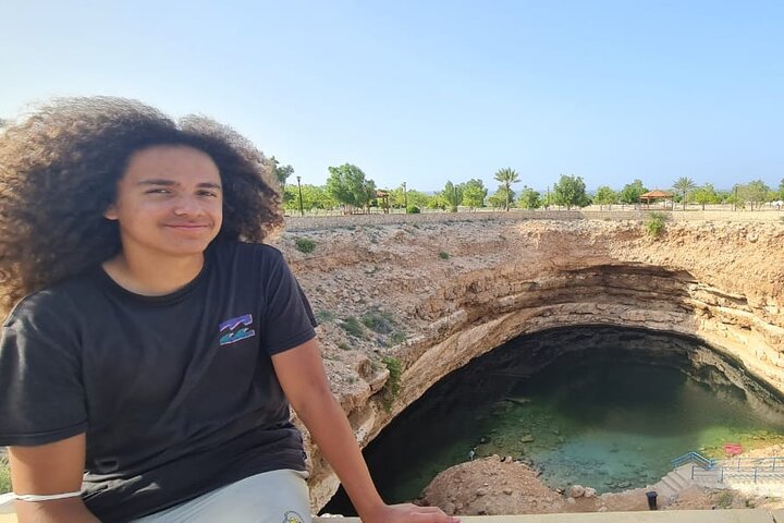 Private Wadi Arbyeen - Sinkhole - White Sand Beach- Full Day Tour - Image 5