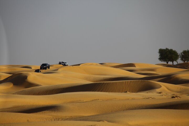 Sunset watching in Al Wahiba Sand - Image 3
