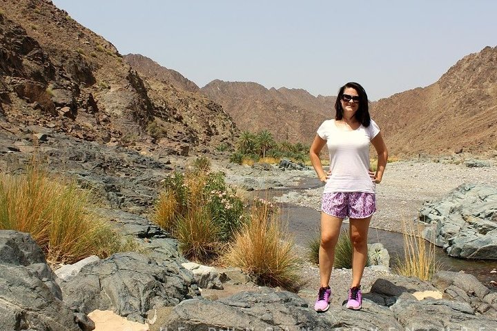 Wadi Abyadh and Wekan Village (Day trip) 4WD :Muscat Tours - Image 1