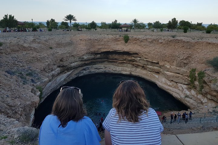 Wadi shab & sinkhole - Image 2