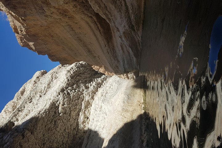 Wadi shab & sinkhole - Image 5