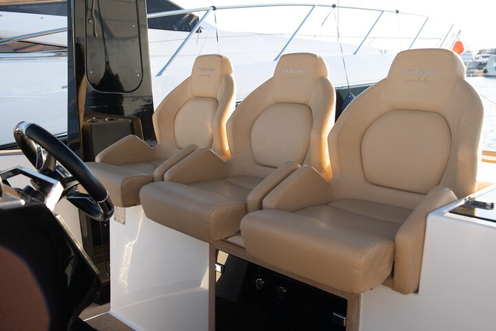 5 hour Private Yacht Cruise in Mykonos Tesoro 40 - Image 4