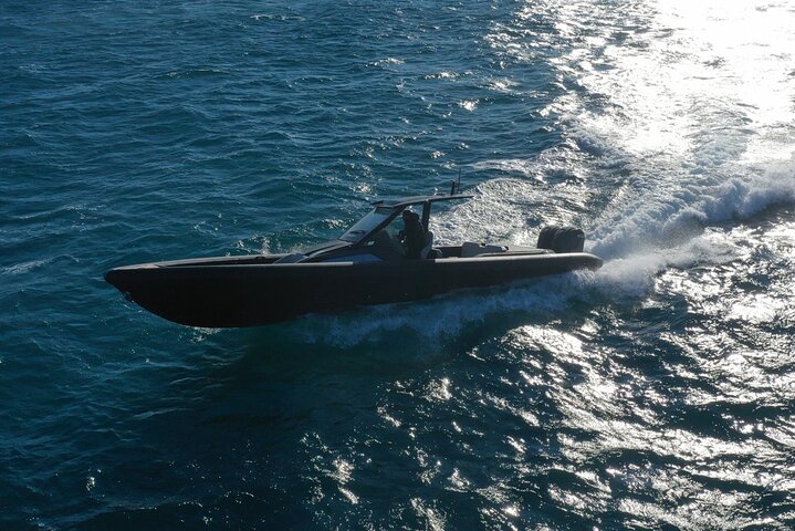 8 hour Private Yacht Cruise in Mykonos Technohull 40 "Thunder" - Image 3