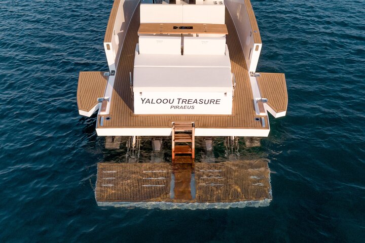 8 hour Private Yacht Cruise in Mykonos Tesoro 40 - Image 4