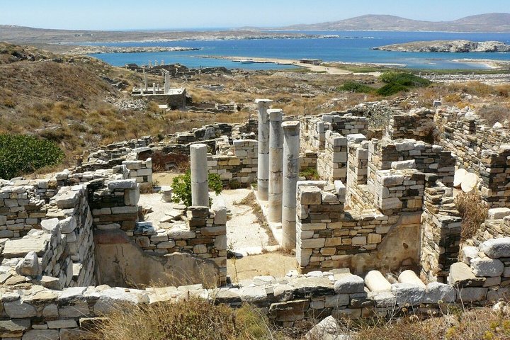 Back to 2nd century BC boat tour to Delos island - Image 1
