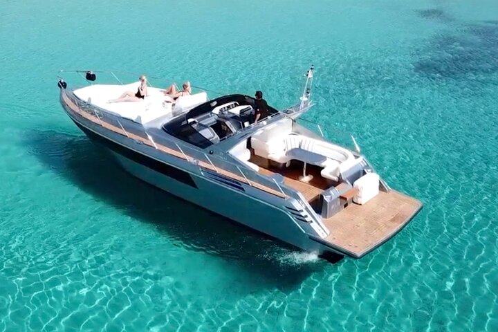 Boat - yacht tours at Mykonos - Image 2