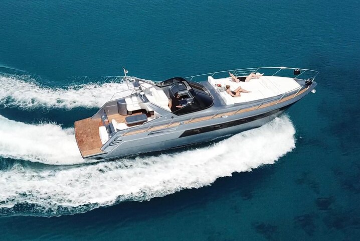 Boat - yacht tours at Mykonos - Image 4