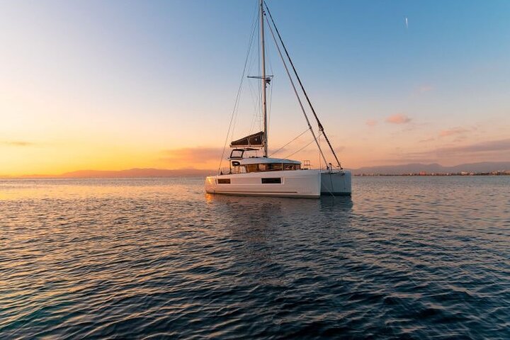 Catamaran Day & Sunset Cruises with meals Drinks and transportation - Image 5
