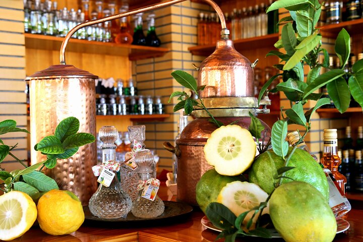 Naxos Old Town Private Food Tour with Dinner and Pickup - Image 4