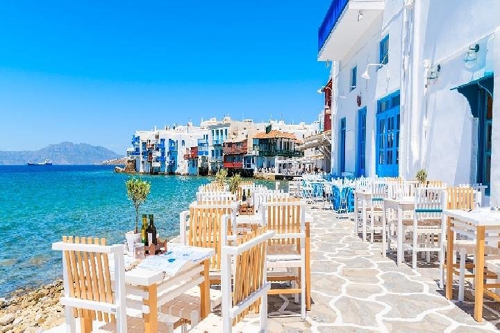 Private City & Island Mykonos Tour - Image 4