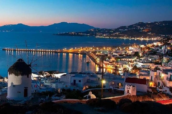 Private City & Island Mykonos Tour - Image 5