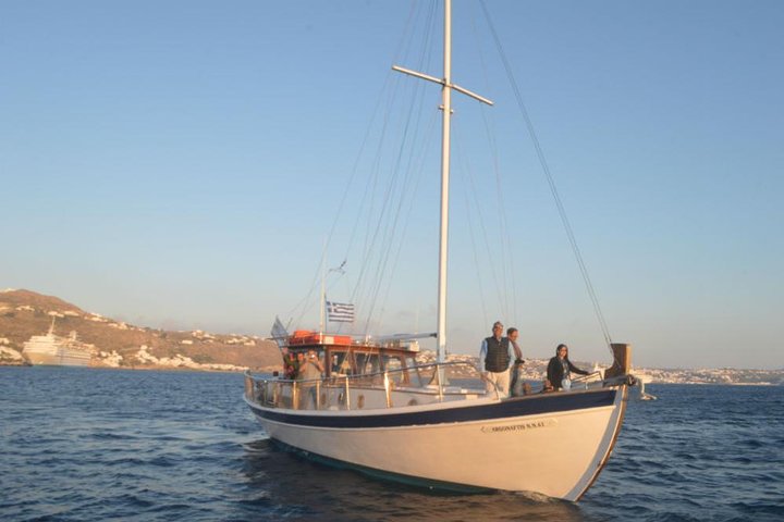 Private Cruise from Mykonos to Heraklia via Koufonisia & Schinousa - Image 5