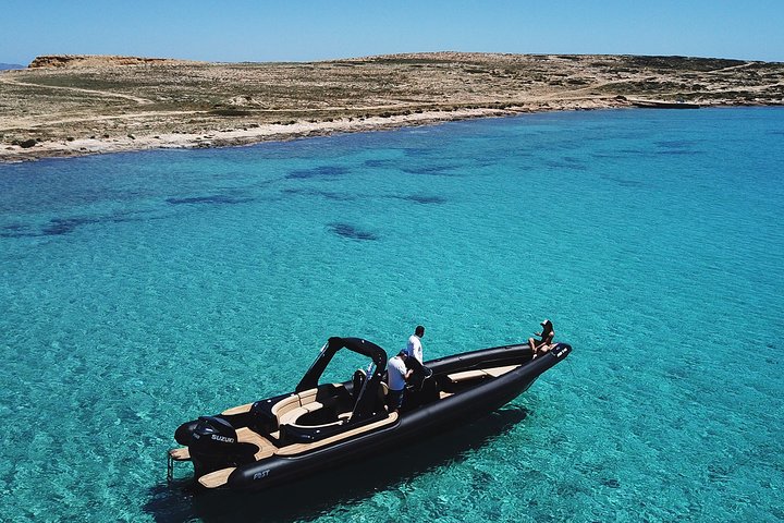 Private Cruise: MYKONOS – ANTIPAROS – DESPOTIKO - PANTERONISIA - Image 2