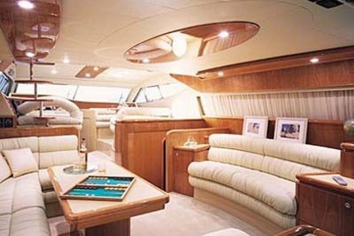 Private Yacht in Mykonos - Image 1