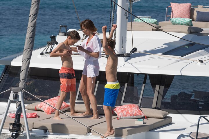 Semi-Private Brand-New Catamaran Cruise in Mykonos with Meal, Drinks & Transport - Image 4