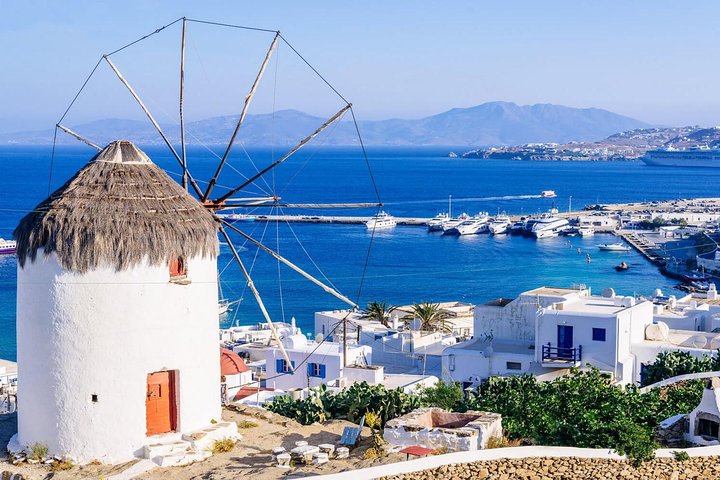 Sightseeing with a Mykonian - Image 3