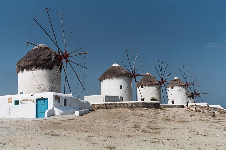Sightseeing with a Mykonian - Image 1