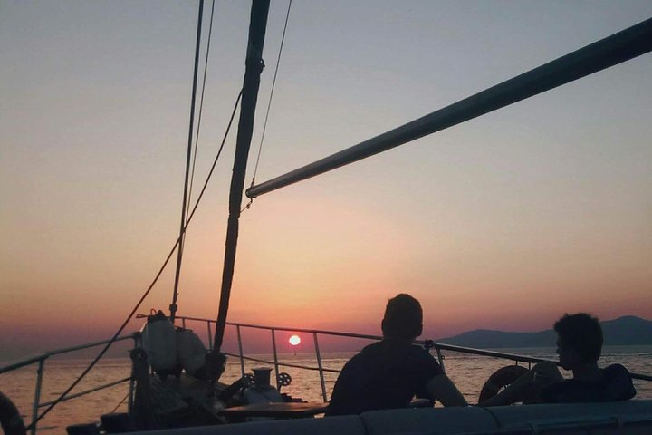 Sunset South Coast Sail Cruise with lunch,drinks, optional transfer  - Image 3