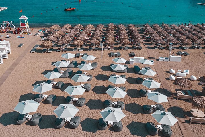 Super Paradise Beach Mykonos Seaside Sunbed (1st row) - Image 5