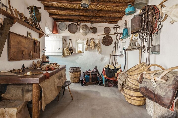 Tastes and Traditions of Mykonos with Lunch - Image 4