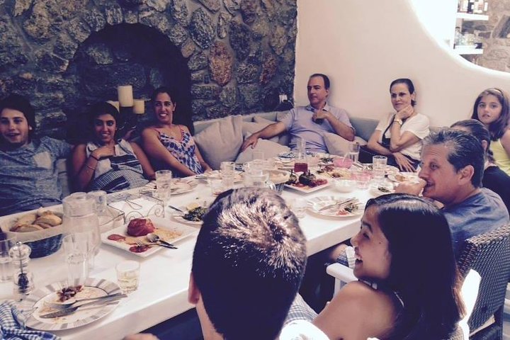 Traditional Lunch or Dinner with Drinks in Mykonos - Image 3