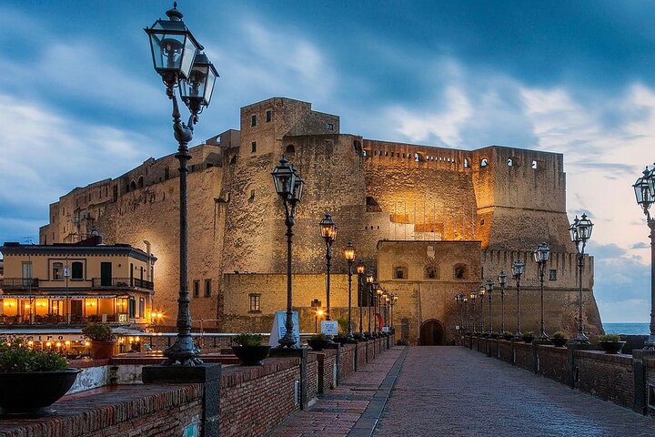 3 hours Walking Tour in Naples Admiring its History and Culture - Image 1