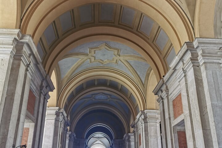All-inclusive tour of the Royal Palace of Caserta from Naples - Image 3