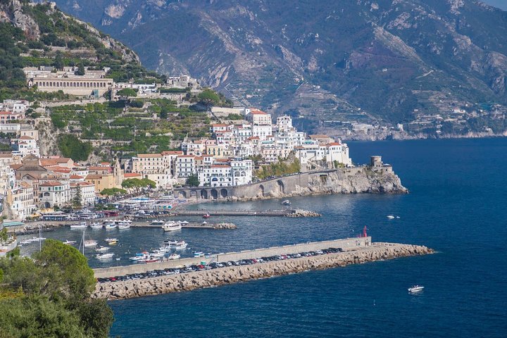 Amalfi Coast private car tour and lunch in an authentic local restaurant - Image 3