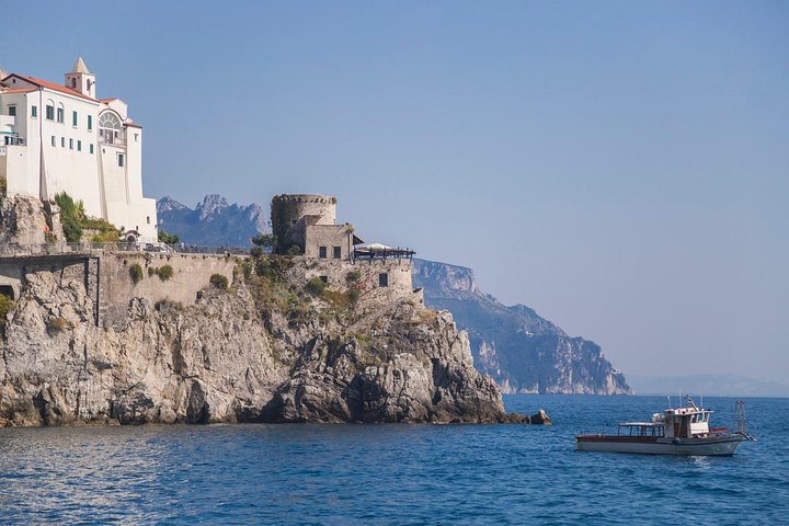 Amalfi Coast private car tour and lunch in an authentic local restaurant - Image 4