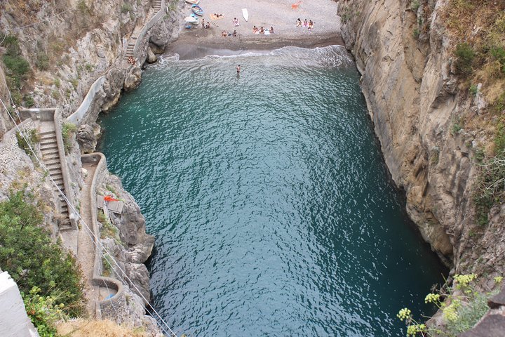 Amalfi Coast: "Ravello, Amalfi and Positano" from Naples. Semi-private 8 pax - Image 3